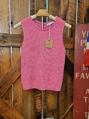 385 Blu Pepper Hot Pink Sleeveless Knit Tank